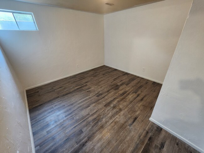 Building Photo - 677 Bridger Dr