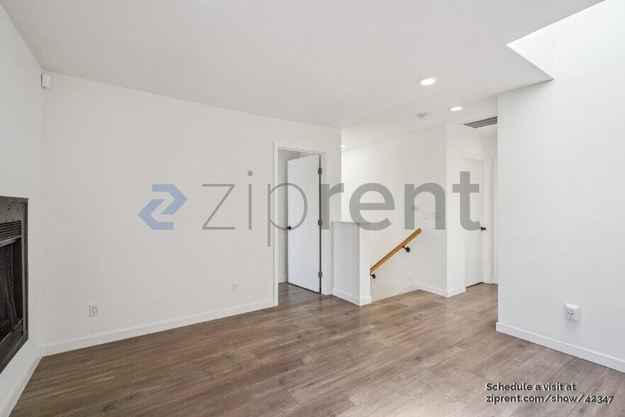 Building Photo - 132 Valmar Terrace