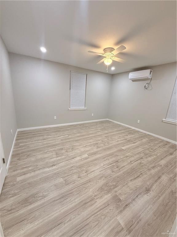 Building Photo - 16 Gardenia St