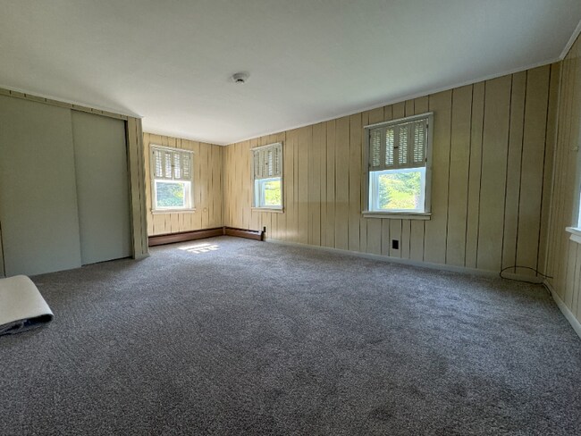 Building Photo - 4001 Lessig Ln