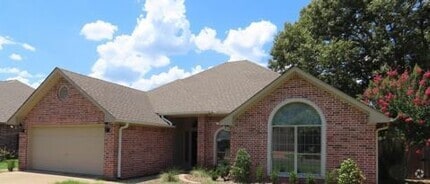 Building Photo - 21206 Altuda Ln