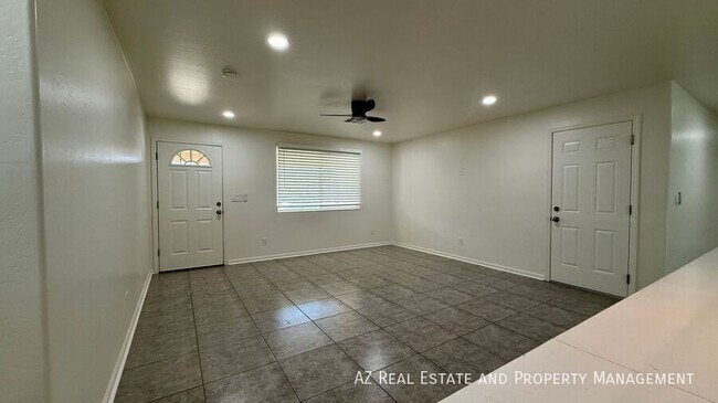 Building Photo - 8501 W Mitchell Dr