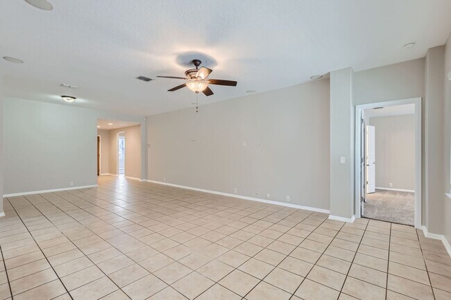 Building Photo - Large one story home on a corner lot locat...