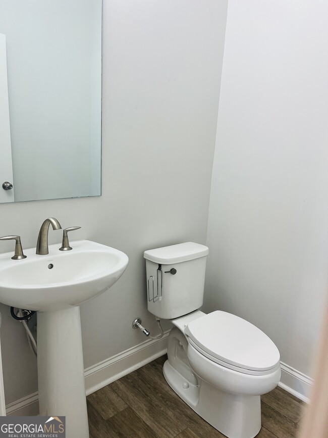 Building Photo - 2638 Creekside Dr NW