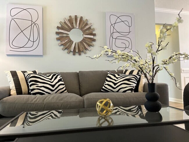 Building Photo - 182 Aquinnah Dr