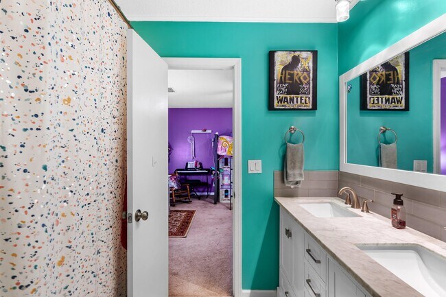 Building Photo - 2442 Duncan Dr