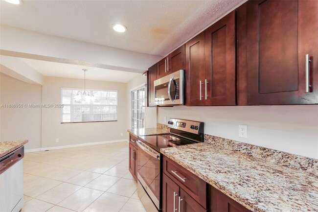 Building Photo - 7131 NW 46th Ct