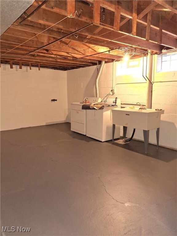 Building Photo - 2903 Center Dr