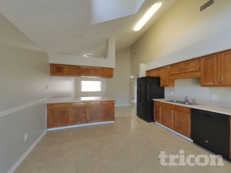 Building Photo - 417 Filmore Dr
