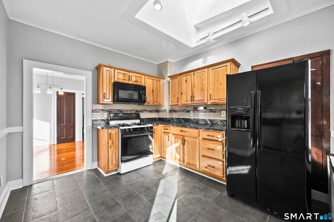 Building Photo - 59 Grand St