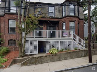 Building Photo - 38 Newton St