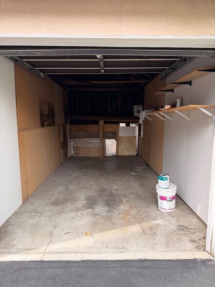 Building Photo - 337 W Lomita Ave