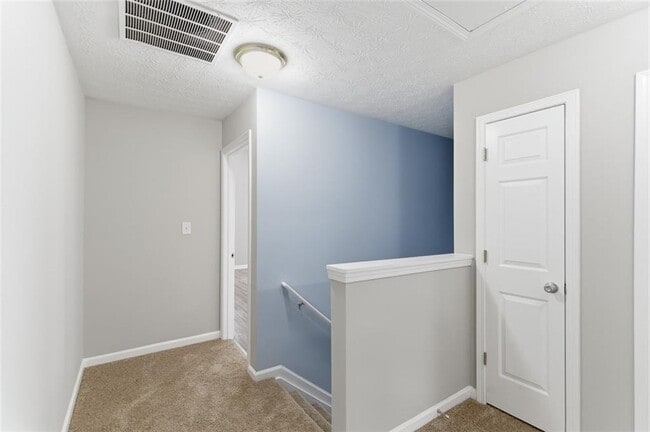 Building Photo - 1145 Grace Dr