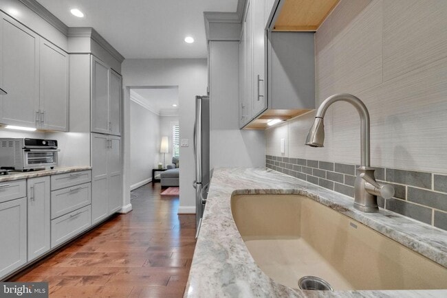 Building Photo - 1023 Grand Oak Way