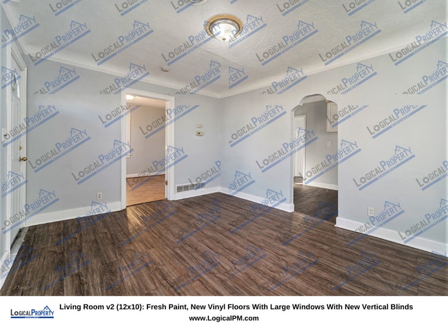 Building Photo - REMODELED 2/1 Rnch-New Floors,Frig,Cvrd Pr...
