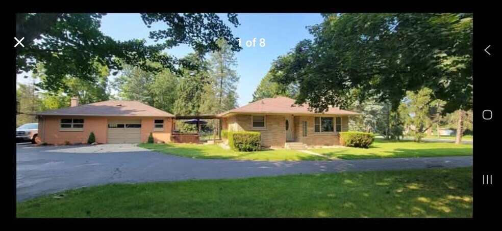 Building Photo - 804 S Fancher Rd