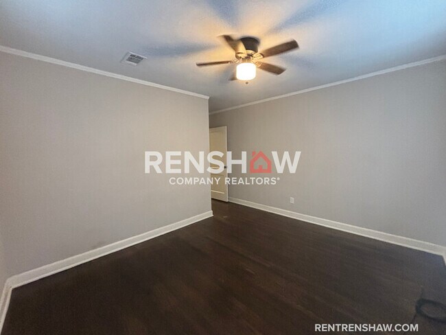 Building Photo - 1870 Vollintine Ave