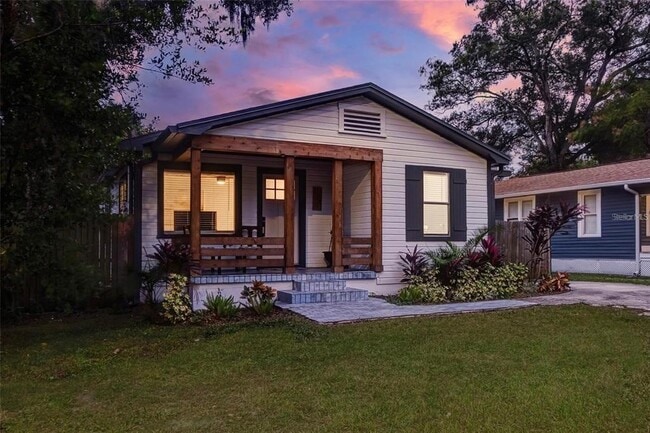 Building Photo - 1221 E Ida St