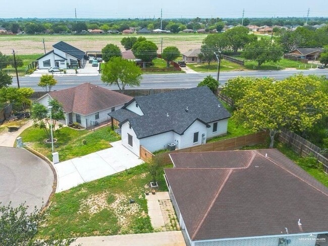 Building Photo - 24 Los Pinos Ln