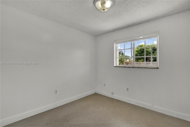 Building Photo - 10700 SW 63rd St