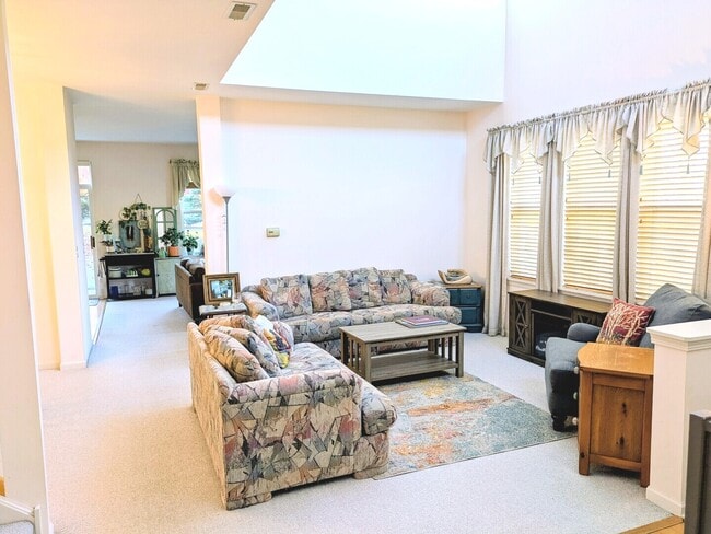 Building Photo - 2927 Falling Waters Ln