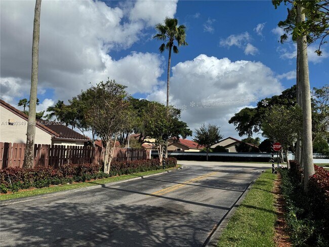 Building Photo - 17340 NW 63rd Ave