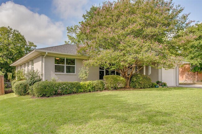 Building Photo - 847 Peavy Rd