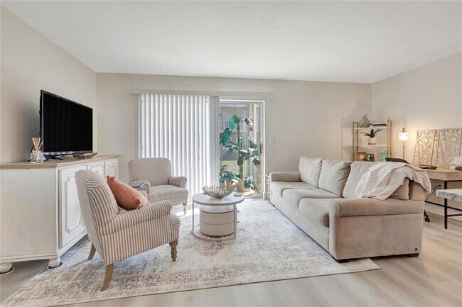 Building Photo - 3755 S School Ave