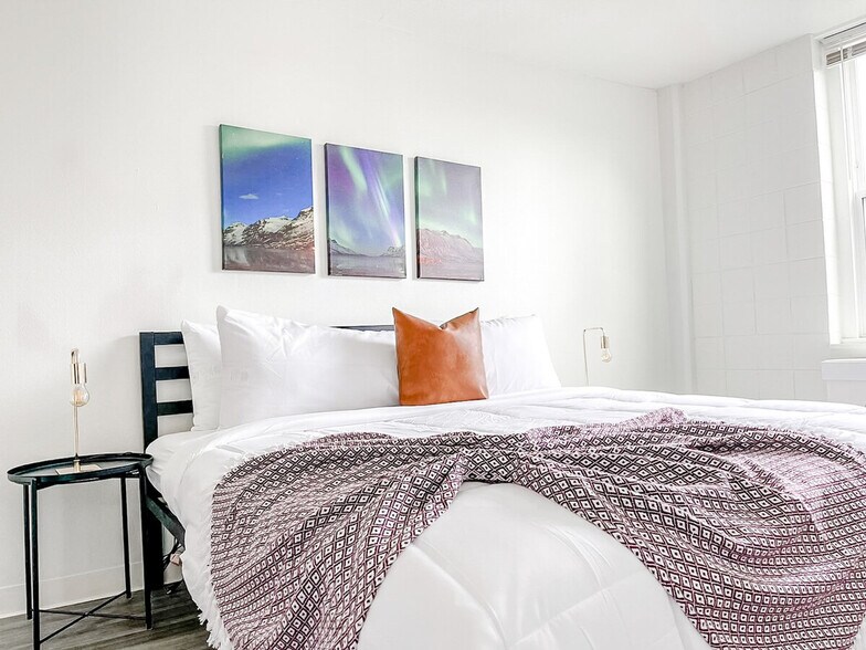 Building Photo - 2515 Burnet Ave