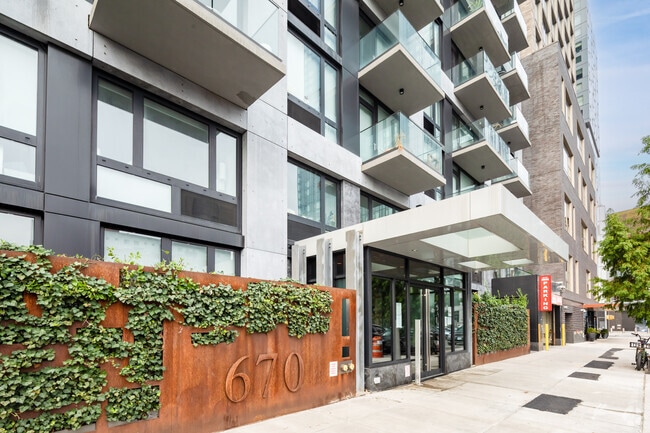 Building Photo - 670 Pacific