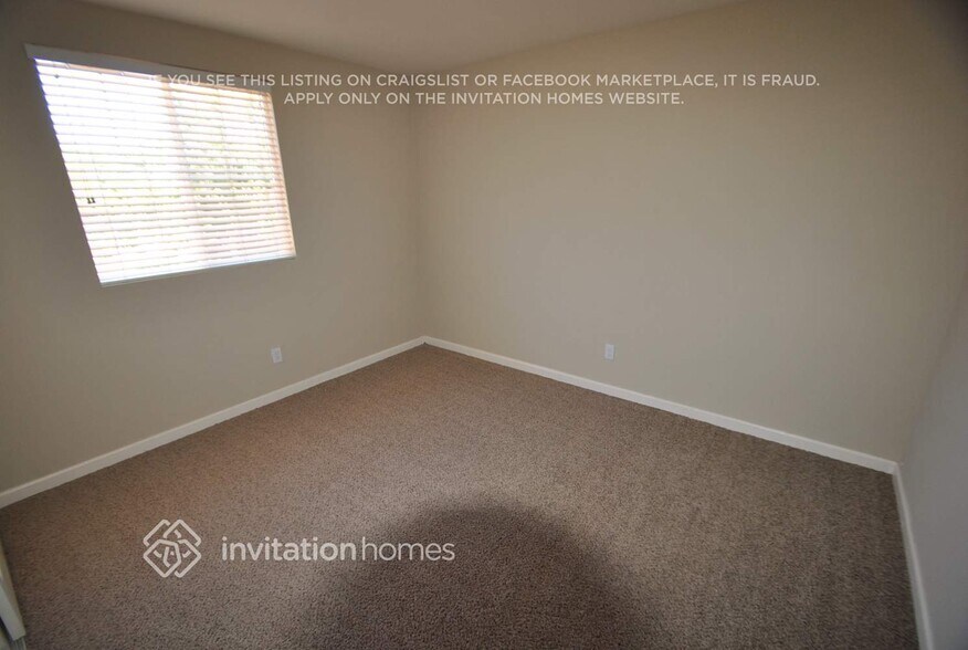 Building Photo - 23389 Mountain Song Loop