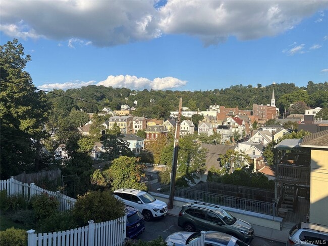 Building Photo - 15 Baylis Ct