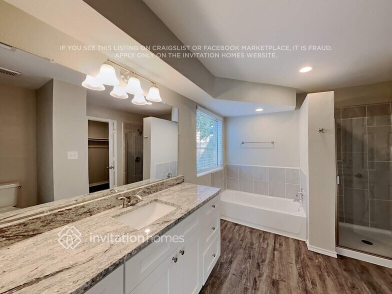 Building Photo - 612 Arbor Creek Dr