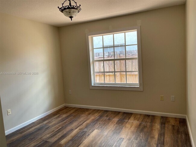 Building Photo - 15873 SW 43rd St