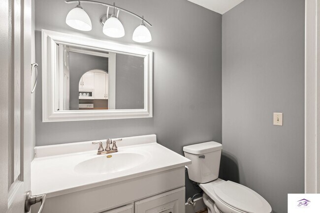 Building Photo - CAMDEN DUPLEX 11614-16