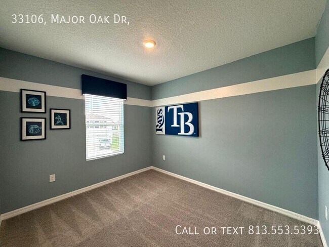 Building Photo - 33106 Major Oak Dr
