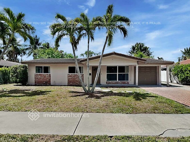 Primary Photo - 2240 NE 62nd Ct