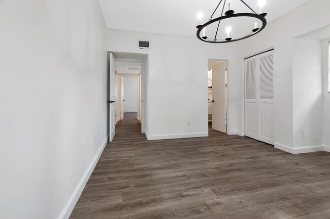 Building Photo - 3BR Pet-Friendly Rental w/ Large Fenced Backyard & Screened-in Lanai