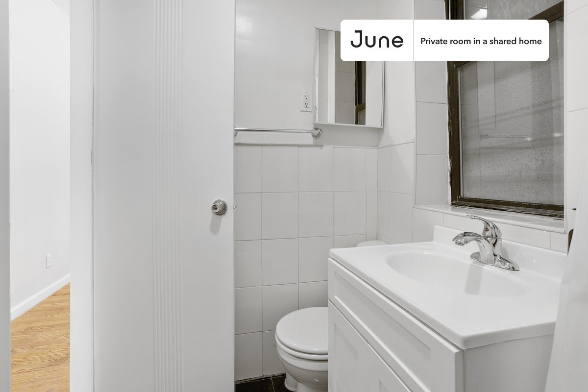 Building Photo - Room in Shared 3 bed/1 bath home in Upper West Side