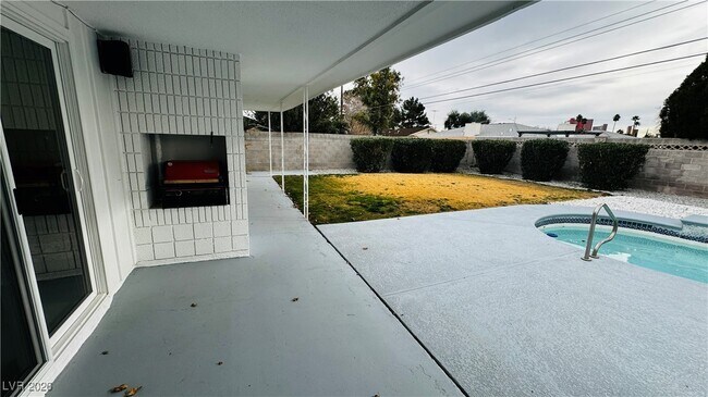 Building Photo - 2905 Mason Ave