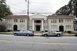 Building Photo - Highland Manor