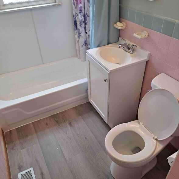 Building Photo - 1106 Stack Ave