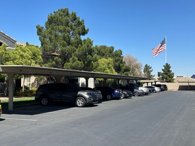 Building Photo - 5055 W Hacienda Ave