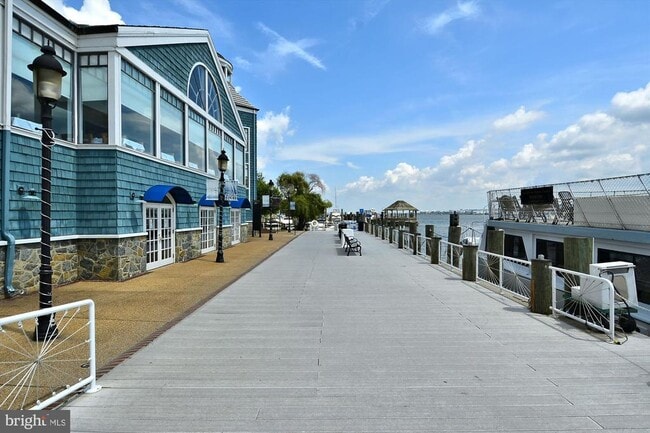 Building Photo - 101 N West St