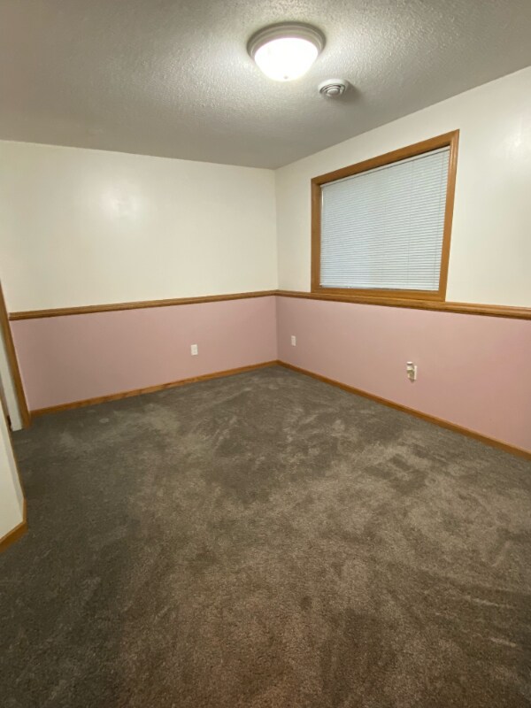 Building Photo - 2415 319th Ln NE