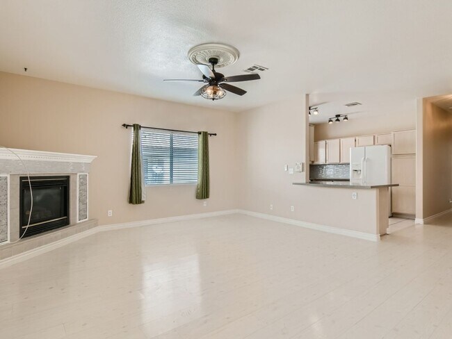 Building Photo - AMAZING COMPLETELY REMODELED CONDO IN NW