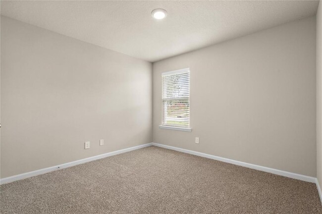 Building Photo - 2599 Thornbury Lp