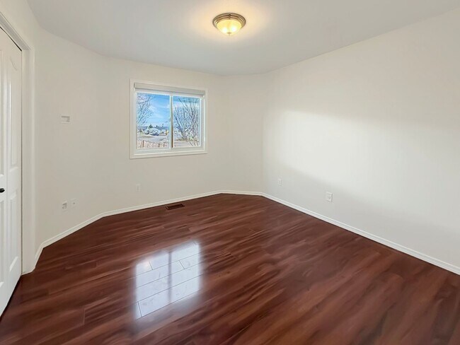 Building Photo - Upgraded 3-Bedroom Home on Cul-de-Sac Near Downtown Nampa & I-84