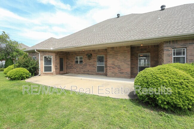 Building Photo - 5602 S Bent Tree Dr