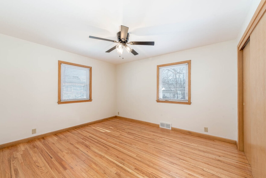 Building Photo - 113 Pfau St